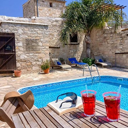 Appartement Athena'S Pool Oasis à Skarinou Extérieur photo